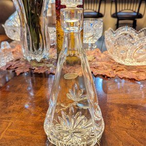 Clear Glass Decanter with Stopper